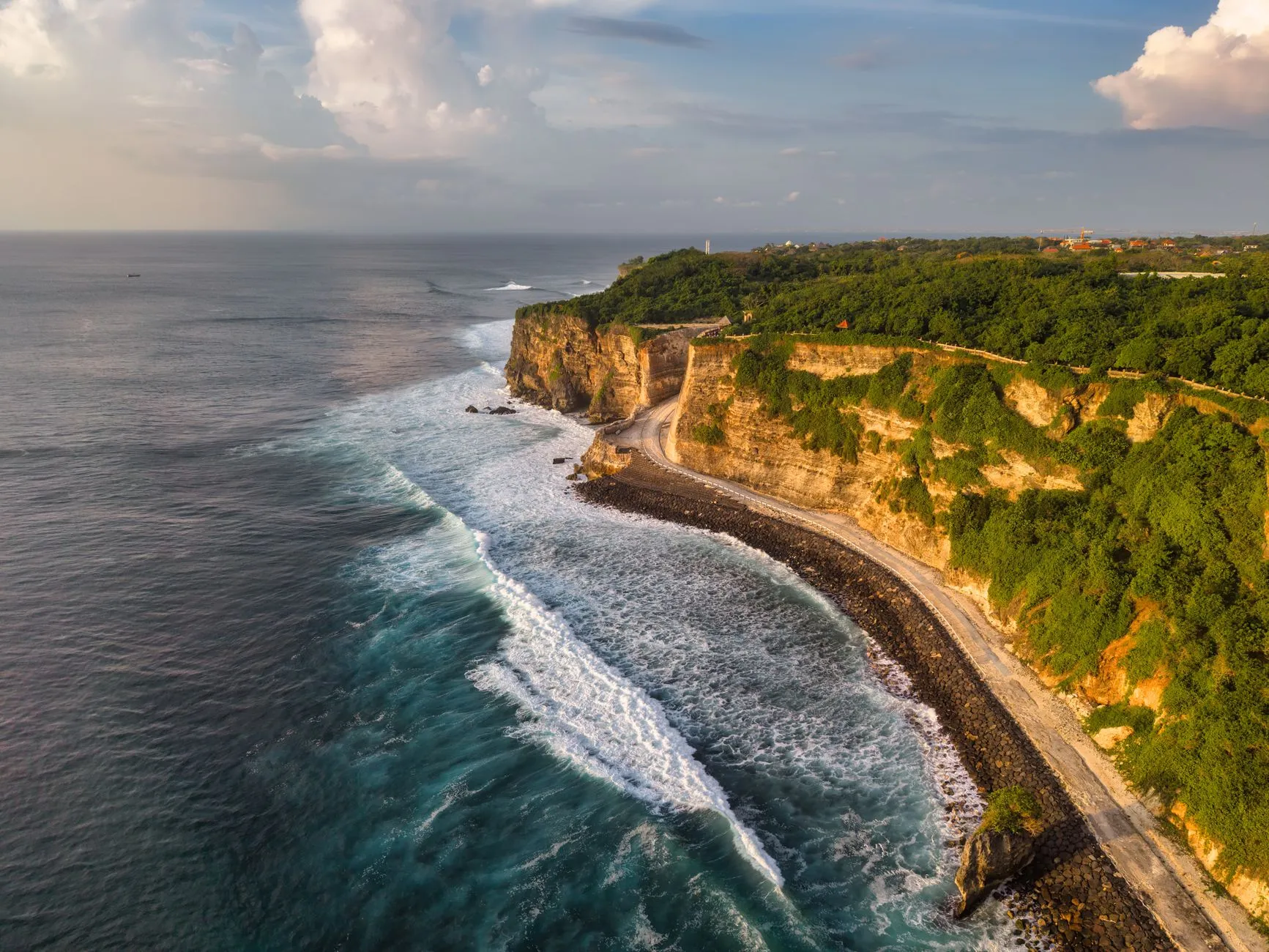 Guida al surf di Bali