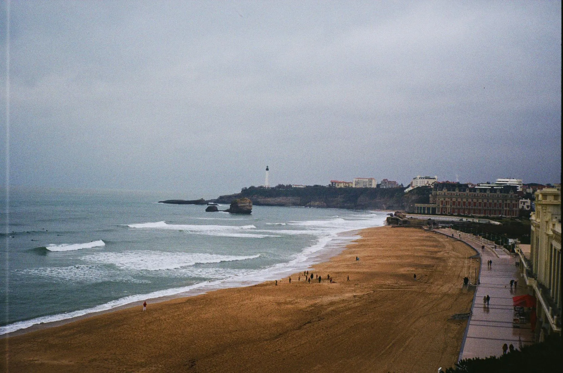 La Grande Plage e il suo faro, Biarritz