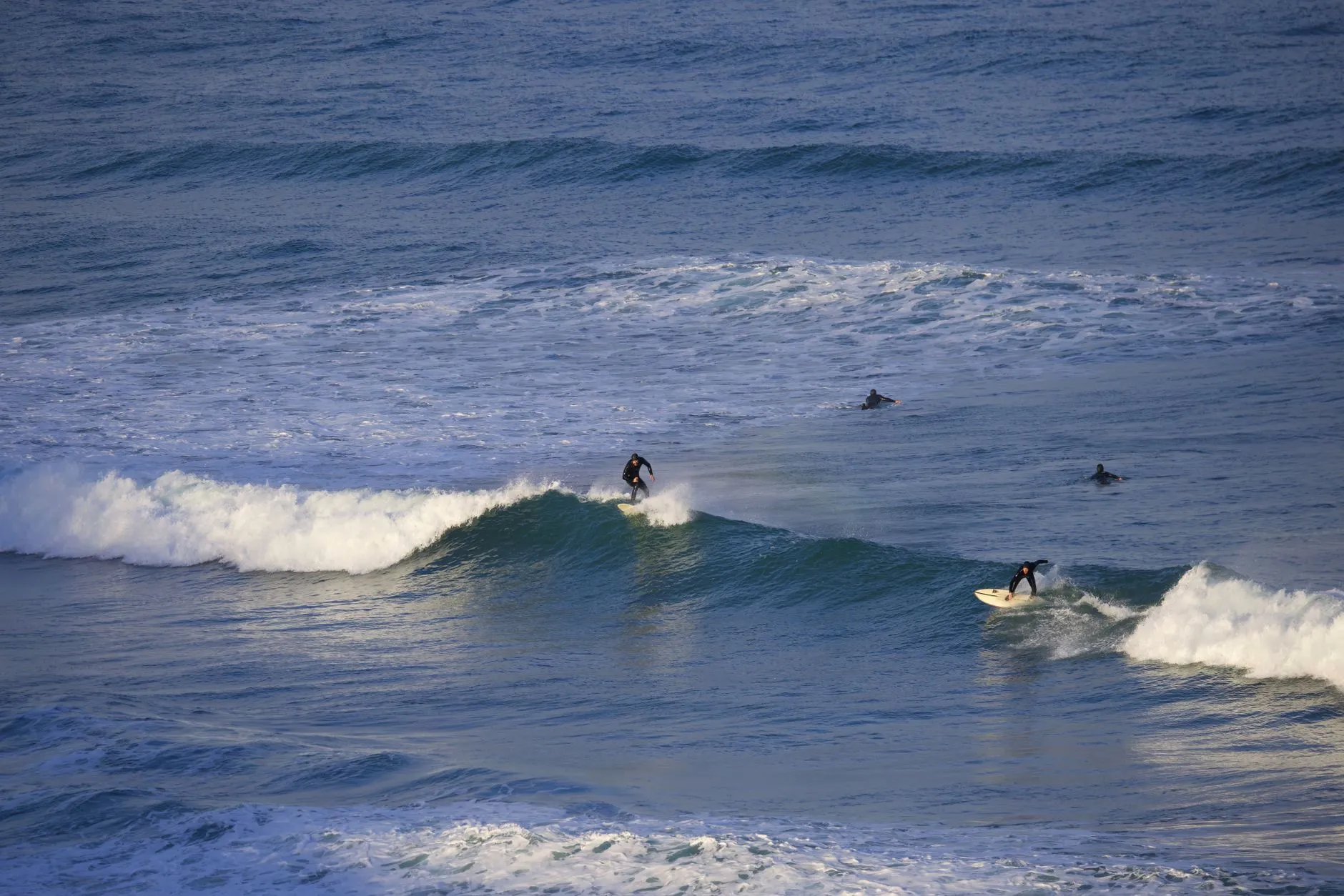 Sharing peaks at Watergate Bay