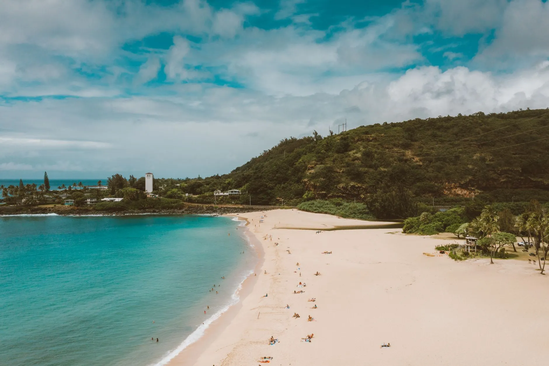 Waimea Bay at rest: the arena between swells