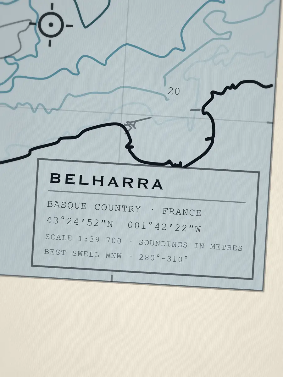 Close-up of the Belharra title block: coordinates, scale and best swell
