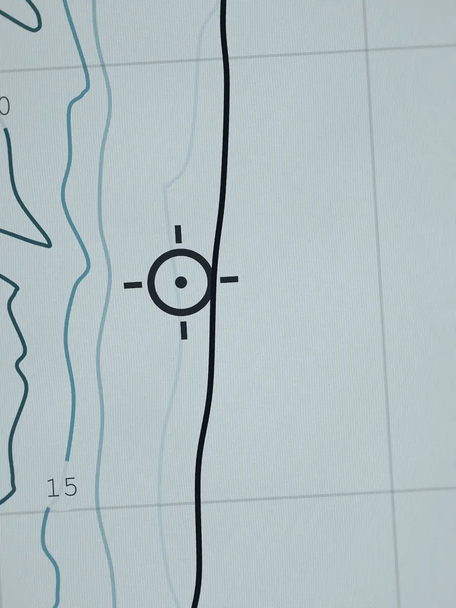 Close-up of the Biscarrosse peak and the depth contours around it
