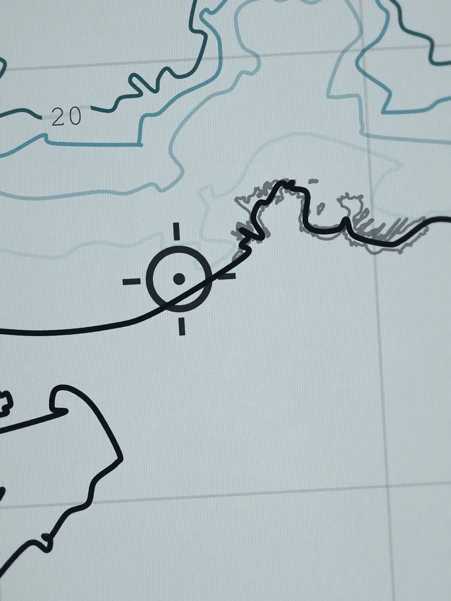 Close-up of the Hendaye peak and the depth contours around it