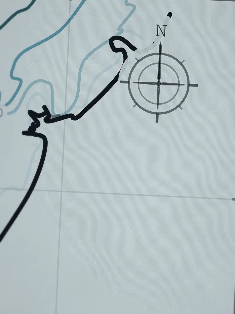 Close-up of the Ilbarritz compass rose, printed into the cotton