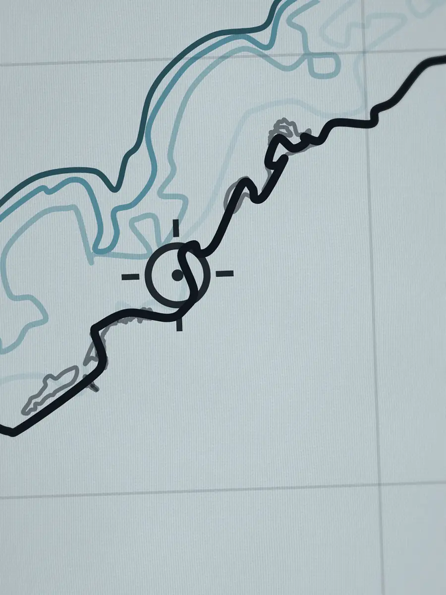 Gros plan sur le pic de Lafiténia et ses lignes de profondeur