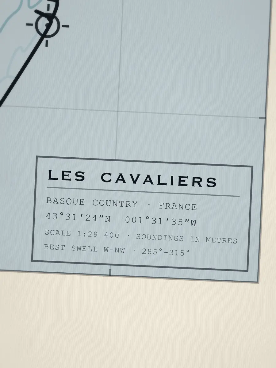 Close-up of the Les Cavaliers title block: coordinates, scale and best swell